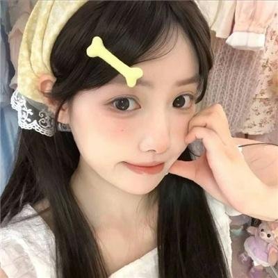 黑暗中的两个人